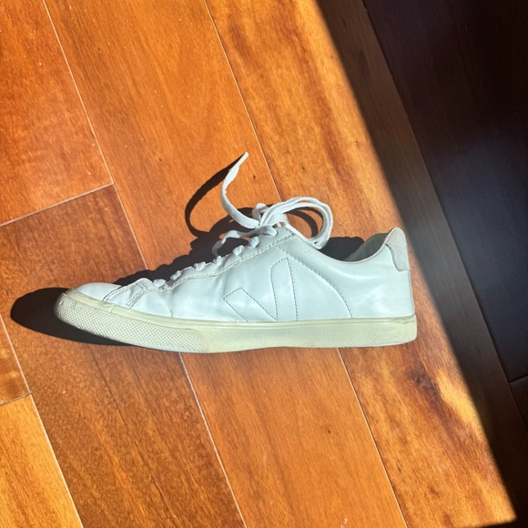 Veja Esplar Sneakers in White Natural Leather & Suede | Size 8 - Picture 5 of 12